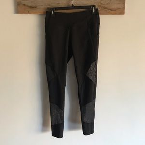 Victoria’s Secret Knockout Leggings